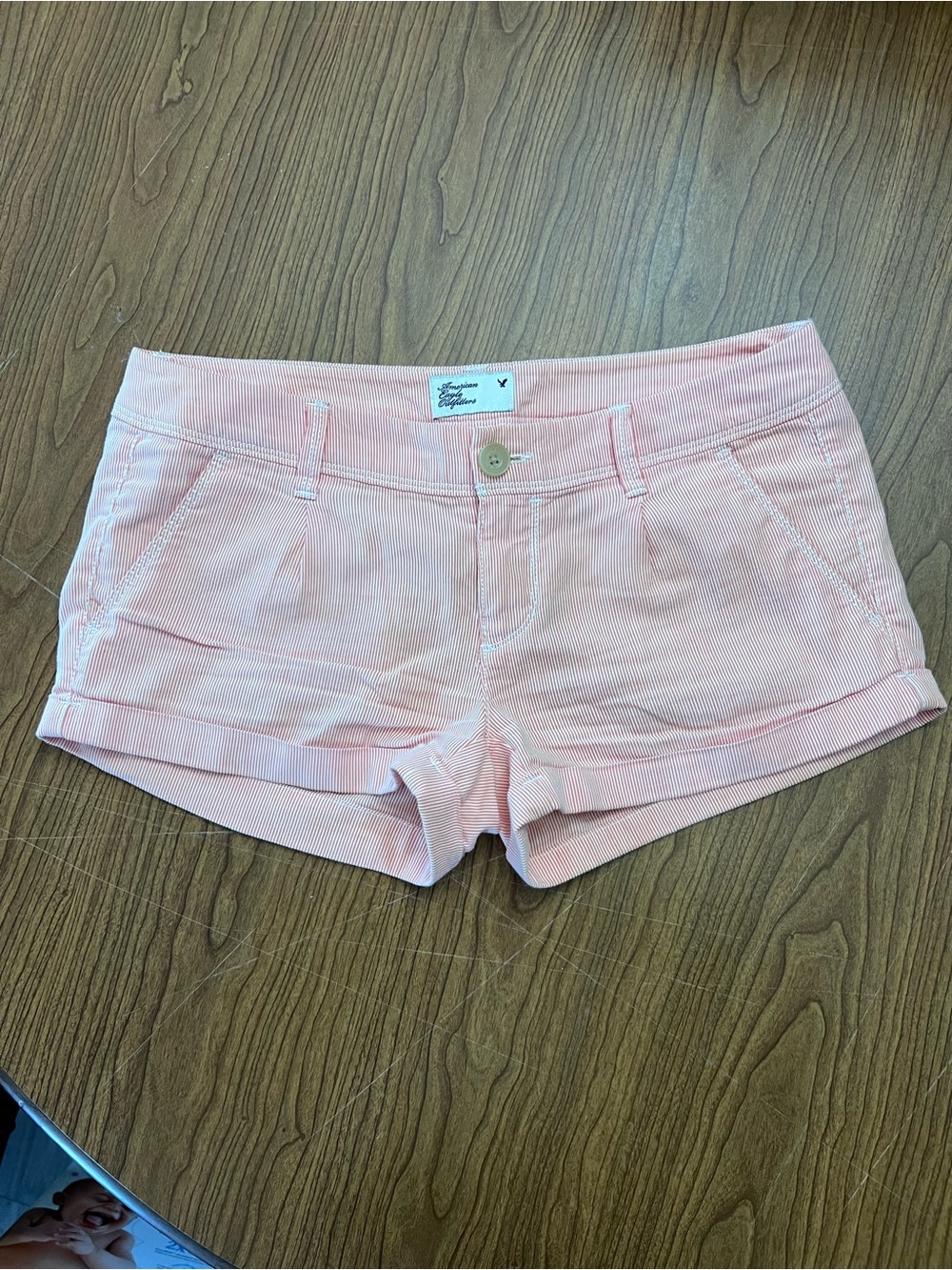 VTG Y2K American Eagle Outfitters Peach+White Pinstripe Low Rise Shorts - Size 2